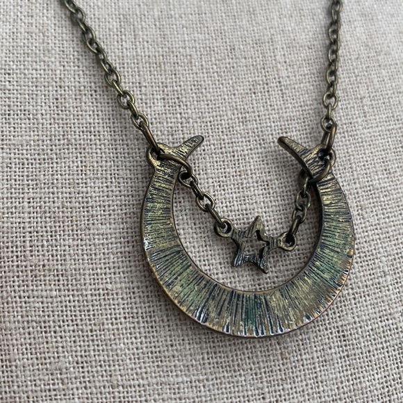 Gothic necklace moon and Star - Picture 5 of 7